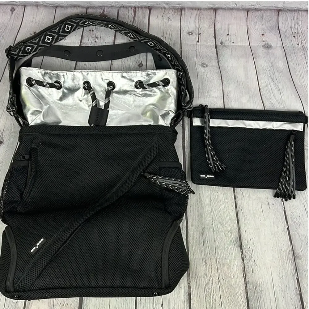 Go Dash Dot Convertible Messenger Diaper Bag Laptop Travel Tote Organizer